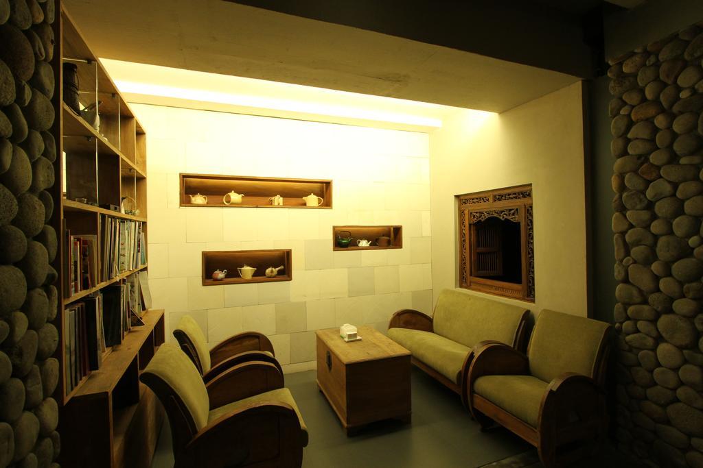 Rumah Batu Boutique Hotel Surakarta  Ngoại thất bức ảnh